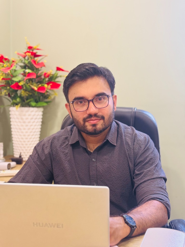 Dr. AMMAR ABDULLA KP